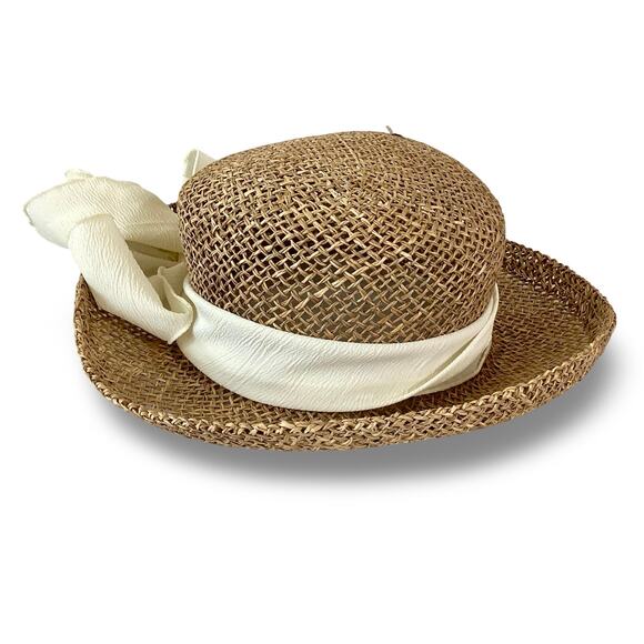 Summer Straw Hat with Ribbon Bow - Picture 2 of 5